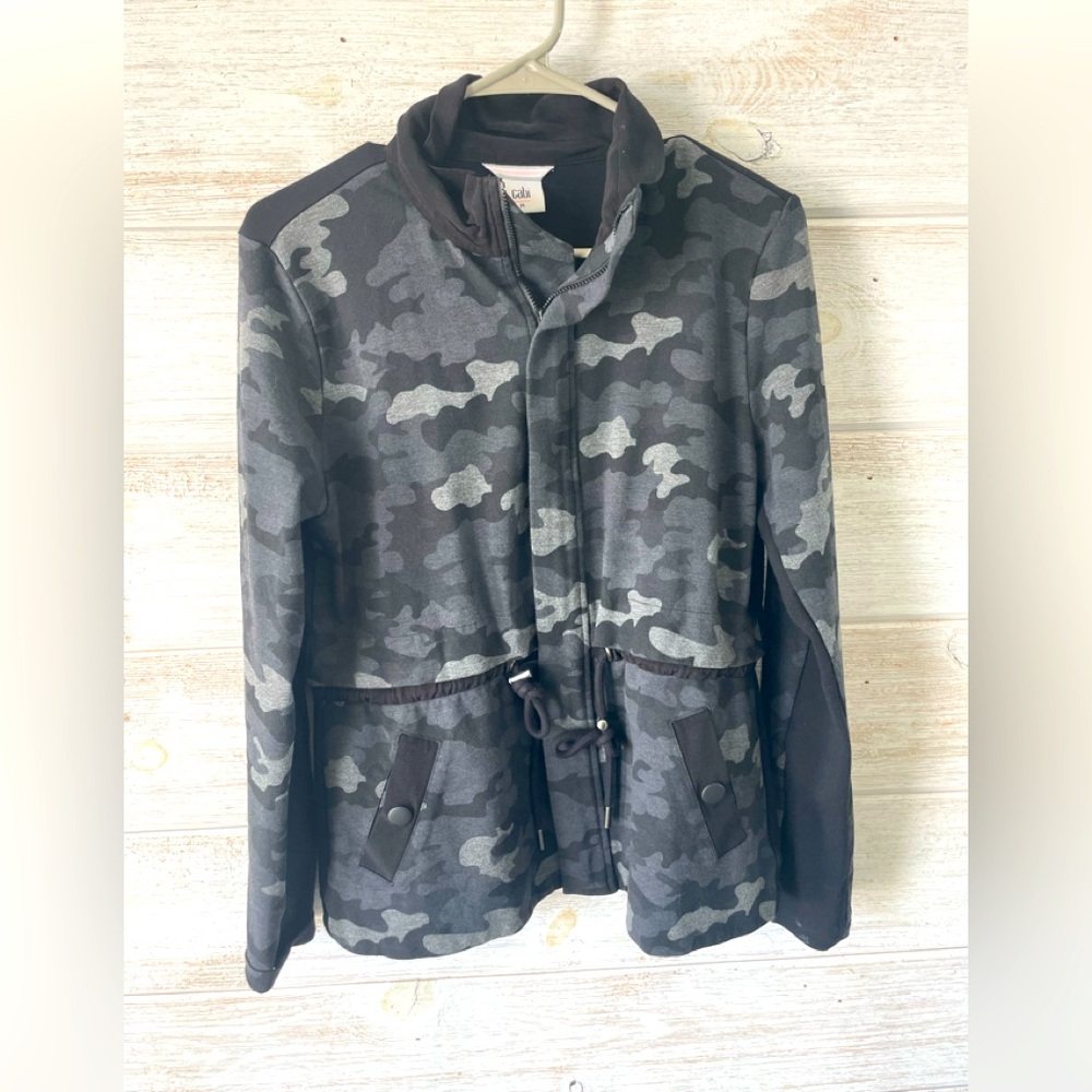 CAbi black camo zip up with cinch waist. Worn 1x!
